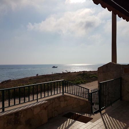 Casa Fronte Mare Puro Relax Villa Cava dʼAliga Екстериор снимка