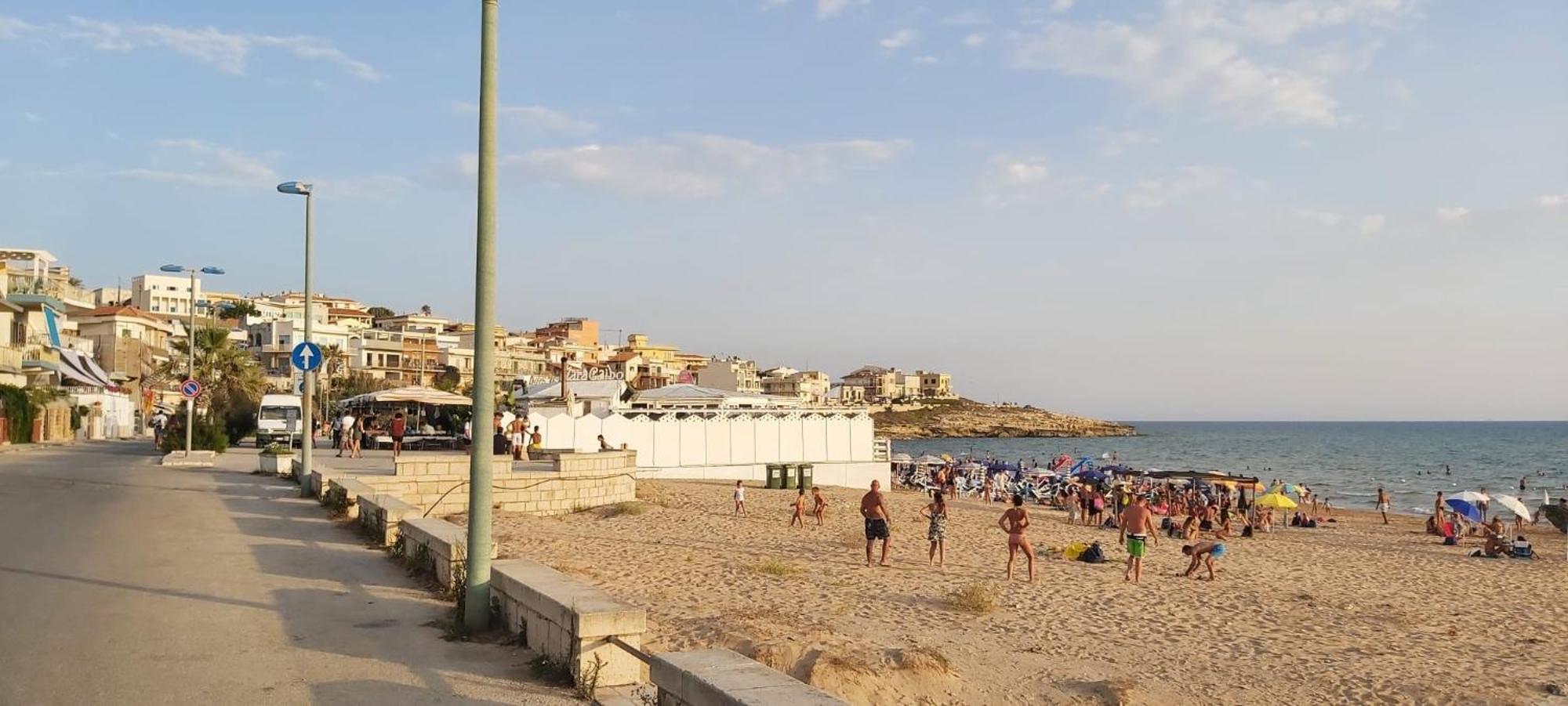Casa Fronte Mare Puro Relax Villa Cava dʼAliga Екстериор снимка
