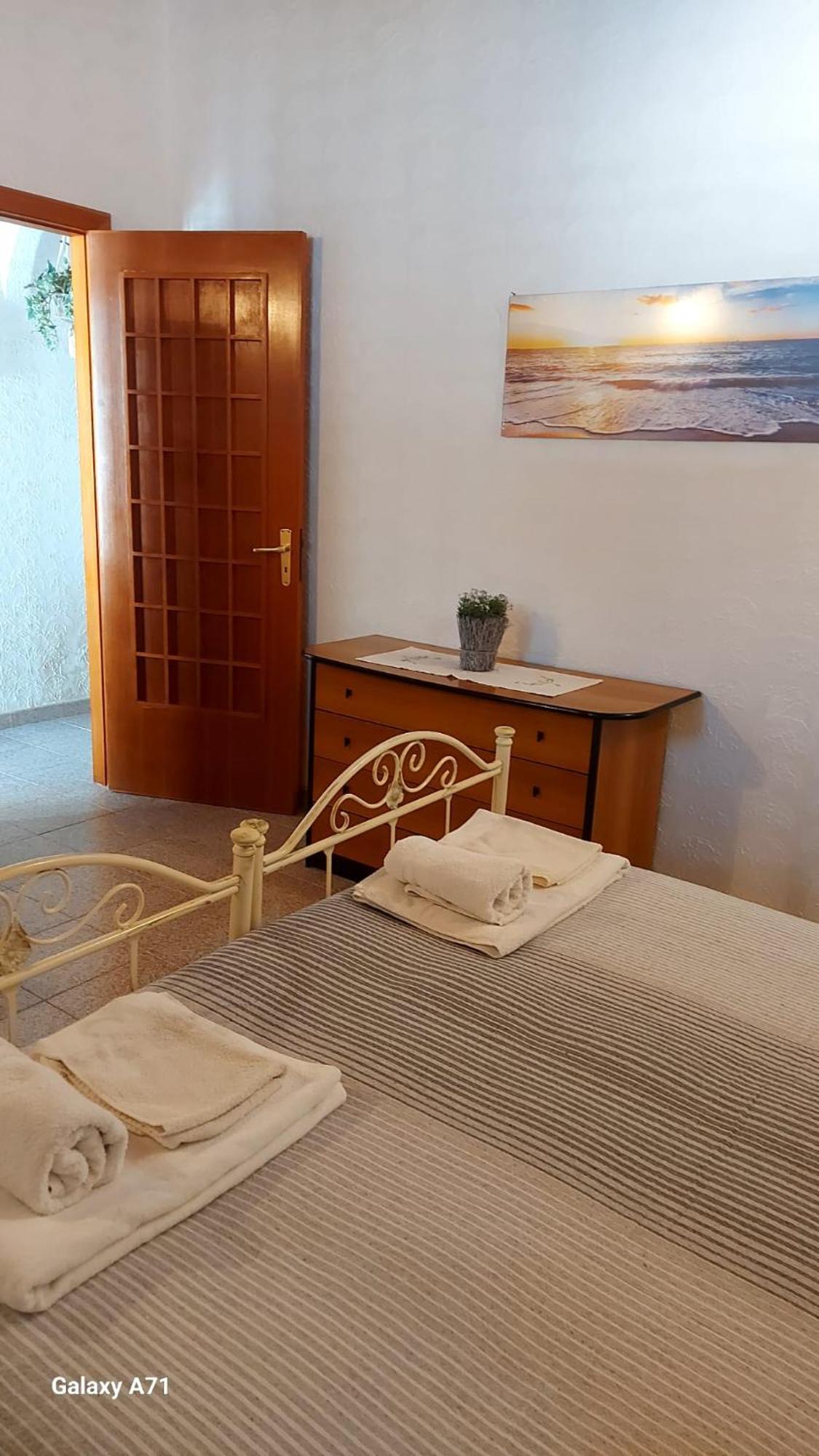 Casa Fronte Mare Puro Relax Villa Cava dʼAliga Екстериор снимка